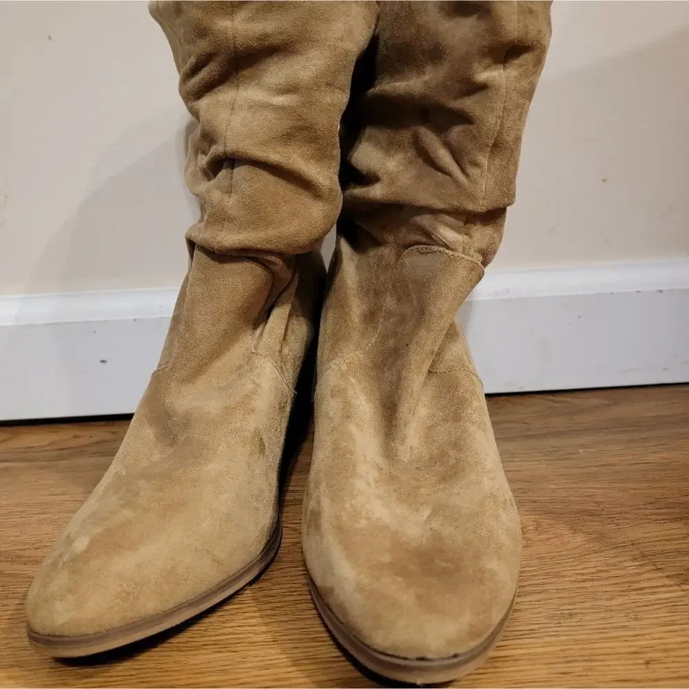 Womans 9.5 Mossimo Heel Ankle boots